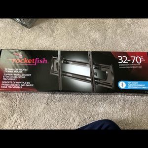 Tilting TV Mount 32-70”